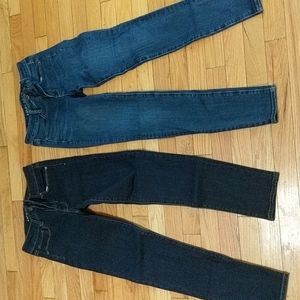 Two pairs of American eagle jeans hi-rise skinny hi-rise jegging both size size0